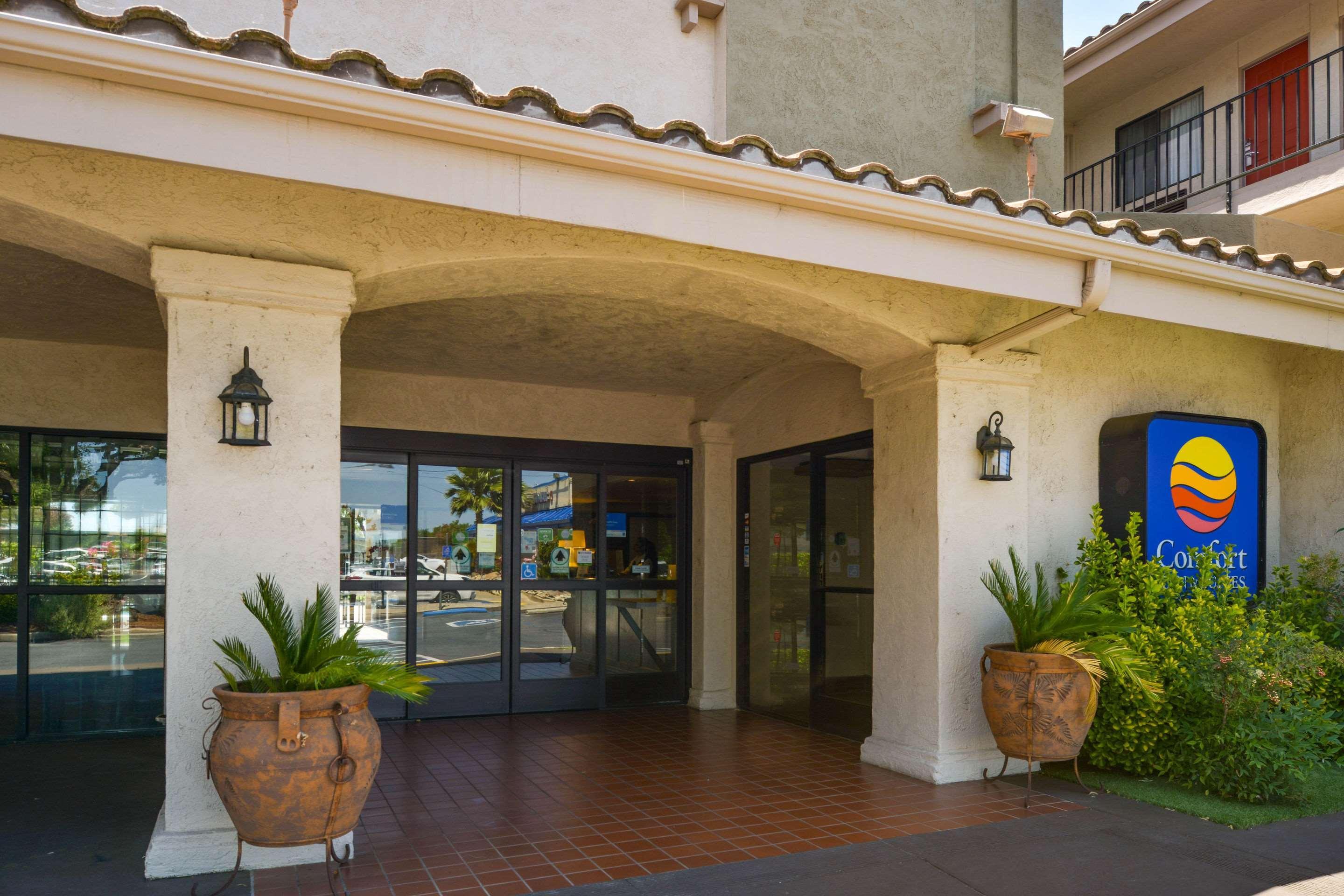 Comfort Inn & Suites Rancho Cordova-Sacramento Extérieur photo